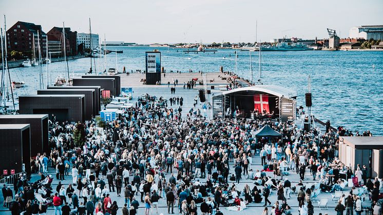 Midsommeren fejres på Ofelia Plads med et stjernespækket program