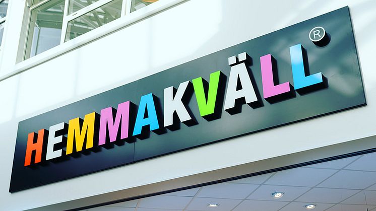 Hemmakväll förvärvar tre Sött & Salt-butiker.