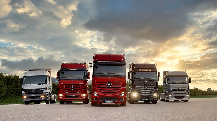Ejner Hessel overtager importen af Mercedes-Benz lastbiler i Danmark