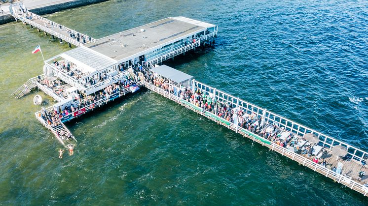 Bei 5°C Wassertemperatur wird die Badesaison an der Kieler Förde offiziell eröffnet.