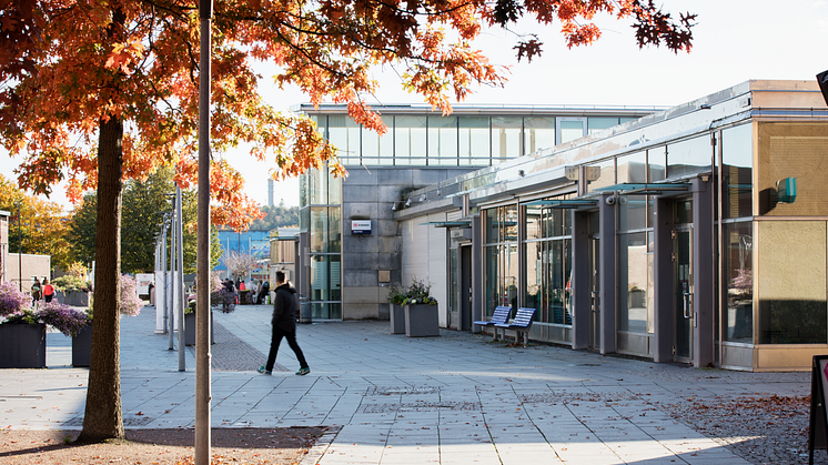 Hjällbo Centrum, här kommer det nya biblioteket att flytta in. Fotograf: Carina Gran