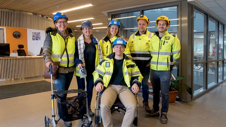 Klare for tilgjengelighetstest. På bildet: Tanja Hanssen (Bydel Grorud), Merethe Hagnæss (Bydel Grorud), Silje Lassesen (Boligbygg), Willy Larsen (AF Byggfornyelse), Georgios Skouroliakos (AF Byggfornyelse) og Henrik Tune (ÅF Advansia).