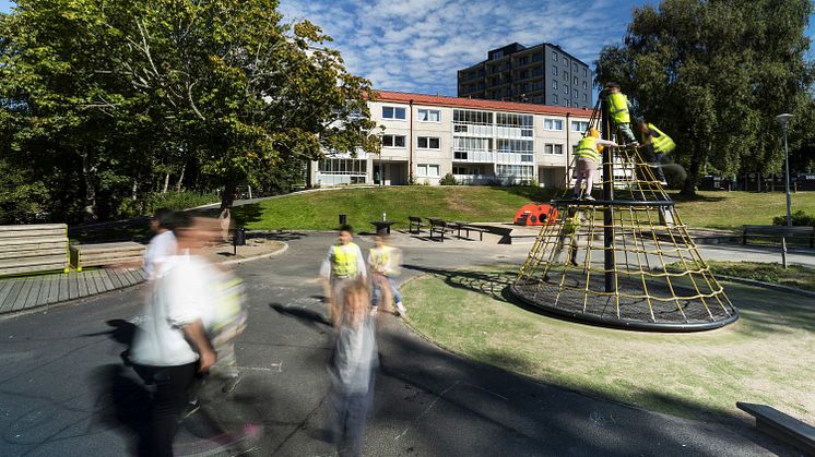 Bild - Handslag för Bergsjön 221206 - Kasper Dudzik - webb