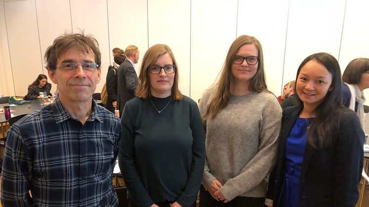 Rektor på Stovner vgs., Terje Wold, NAV-veilederne Lillian Endahl og Nina Ingebretsen og seksjonsleder  Thu Nguyen  på NAV Stovner. 