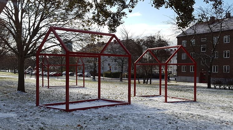 Vi har skapat nya mötesplatser runt Viskängen med ett nytt utegym, grillar och picknickbord, nya färgstarka träd, bättre belysning och en upprustad lekplats. Välkommen att fira det med oss på Viskängendagen 19 november kl. 12-15. 