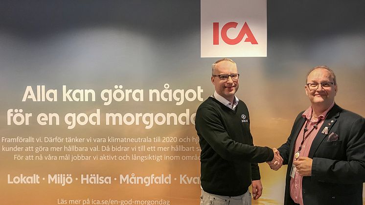 Pär Olsson, försäljning på Nokas Teknik och Kimmo Ollila, security specialist på ICA-gruppen.