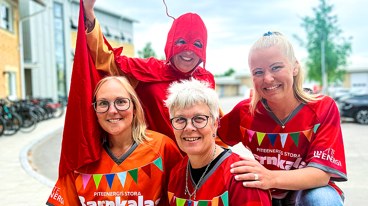 Det här gänget planerar för stort Barnkalas i Södra hamn den 15 juni. Superelektra (Annica), Camilla, Monica och Lina.