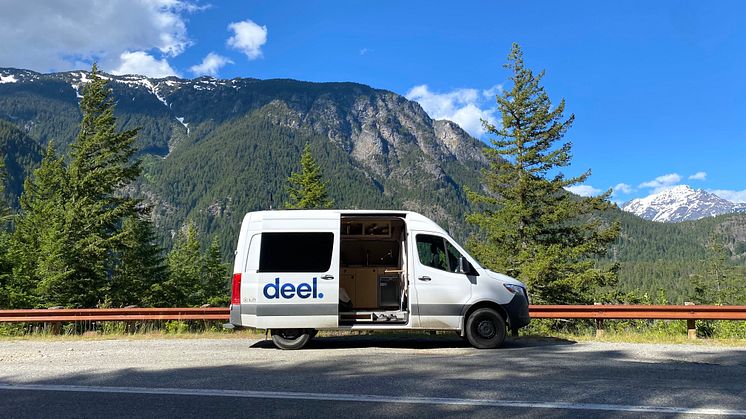 Deel anställer digital nomad för husbilsäventyr