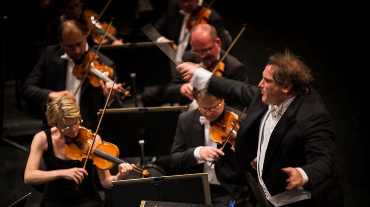 Galen skönsång, uruppförande och en hjältesymfoni på fredagens konsert med Gävle Symfoniorkester