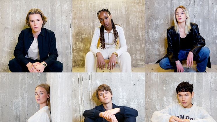 Foto på Edvin Ryding, Ayaan Ahmed, Sofia Kappel, Matilda Källström, Erik Enge och Omar Rudberg. Foto av Carla Orrego Veliz.