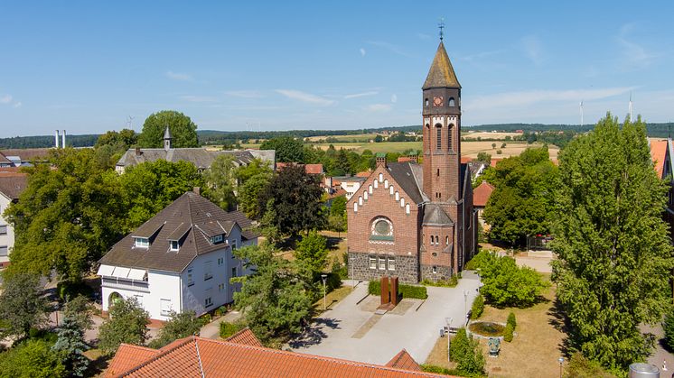 Für Gottesdienste in der Hephata-Kirche werden Organist*innen gesucht. 