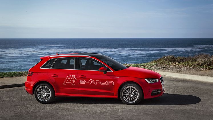 Audi A3 Sportback e-tron Misanorød side