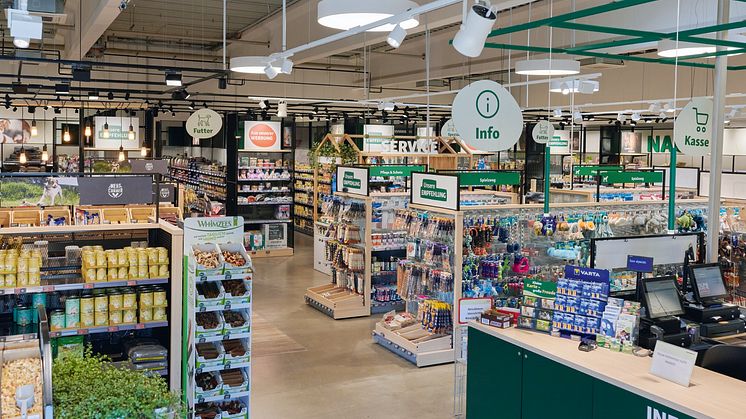 Seit 1995 und bis in die Zukunft: Neuer Fressnapf XXL in Osnabrück setzt modernste Standards beim Einkaufserlebnis und im Tierwohl