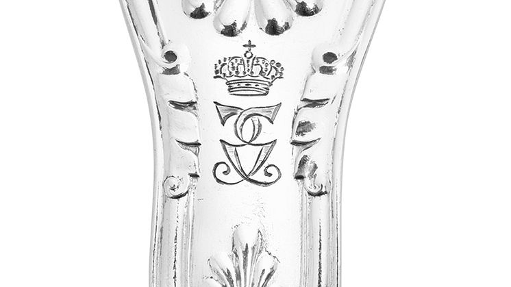 Monogram__King's Pattern_ - et kongeligt dansk middagsbestik af sølv til 36 personer. A. Michelsen, København 1918_