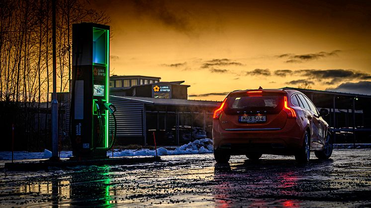 Superladdaren är belägen vid Energigränd på Porsön i Luleå, i nära anslutning till Scania Ferruform och Luleå Energi. 