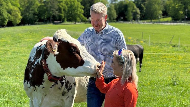 Landbruks- og matminister Sandra Borch og leder i Norges Bondelag, Bjørn Gimming under lansering av kampanjen.