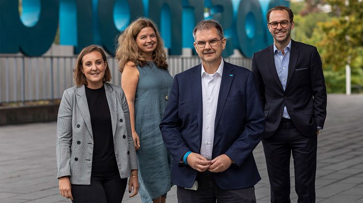 PostNord and Sigma Young Talent invest together in giving new graduates the best start of their careers. In the image from left to right: Linnea Schennings, Jenny Fagerstedt Boman, Per-Åke Bergman och Daniel Gyllensparre.