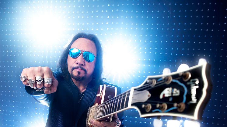 Kiss-gitarristen Ace Frehley till Gröna Lund