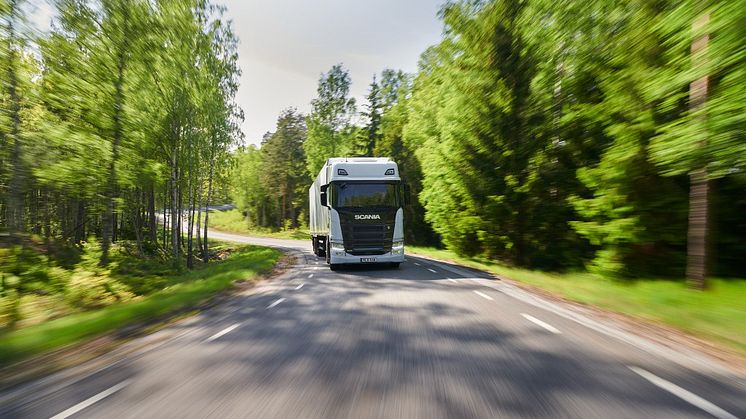 Smart Dash – ketterä digiaskel premium-kuljettajakokemukseen: Scania esittelee uuden digitaalisen kojelaudan