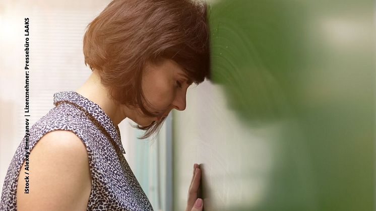 Lehrkräfte im Burnout: Fachärztin empfiehlt rechtzeitige Aufnahme der Behandlung. Foto: iStock / Alexey Emelyanov