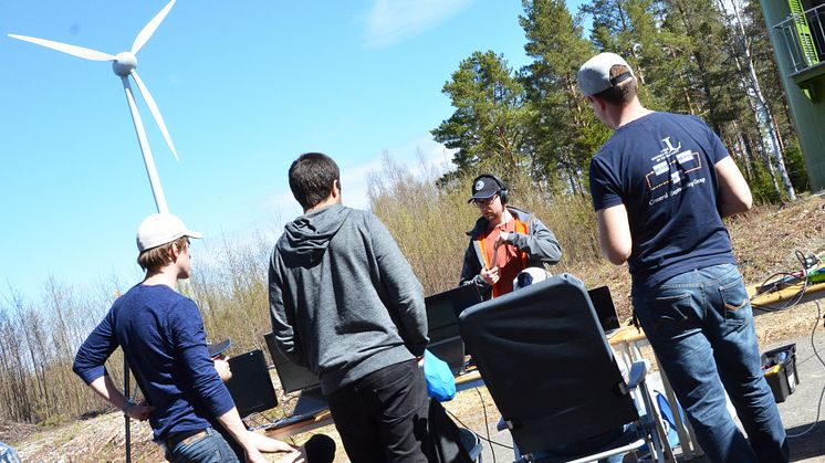 Luleå tekniska universitet gör lyckade fältförsök med autonoma drönare på vindkraftverk