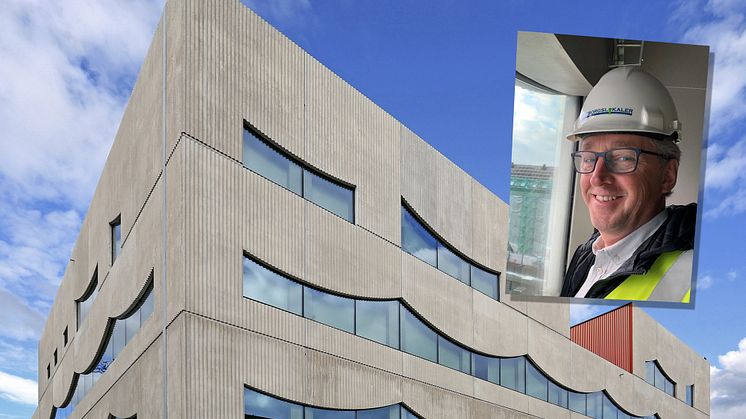 Huset i hjärtat av Selma stad lämnar vi nu med varm hand över till stadsdelens verksamheter, säger Jonas Lissel hos GöteborgsLokaler. Foto Johan Tvedberg och Pia Johnson.