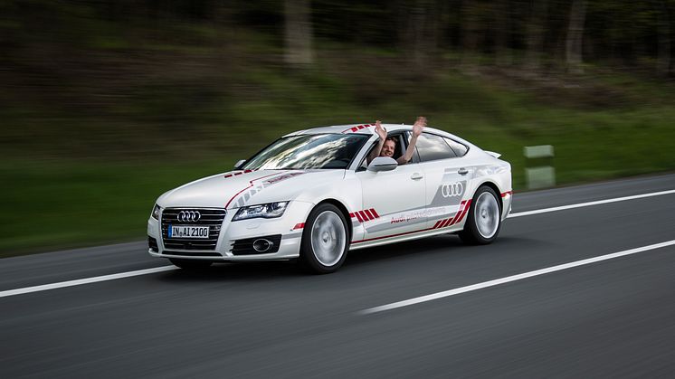 Audi A7 piloted driving concept - no hands