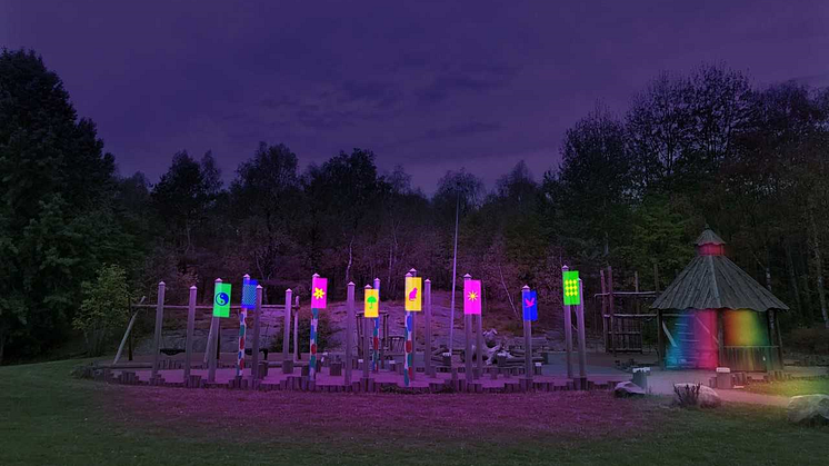 Lights in Biskopsgårdens ljusinstallationer bygger på berättelser från boende och besökare i området. Foto: Karin Jansson