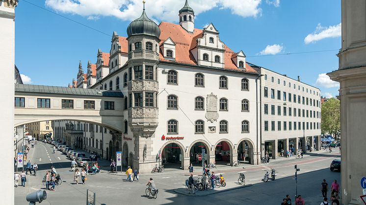 Die Stadtsparkasse München wird keine Gebühr für das Abheben von Bargeld verlangen