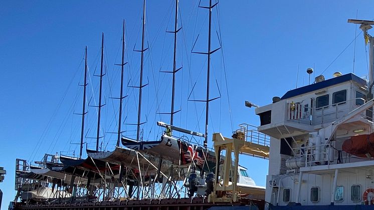 MV Mittelplate docked PMI