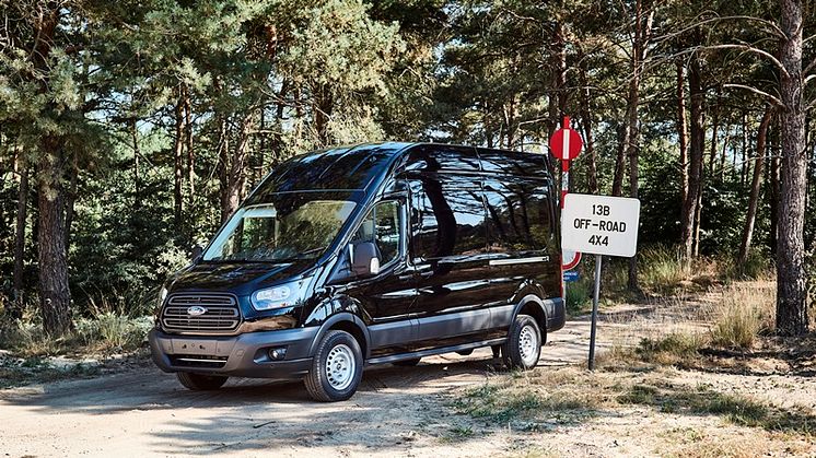 Hannoverben a Ford standon bemutatkozik a vadonatúj Ford EcoBlue dízelmotor; az új automata váltós, összkerékhajtású és SYNC 3 rendszerrel felszerelt Transitok lesznek a kiállítás sztárjai