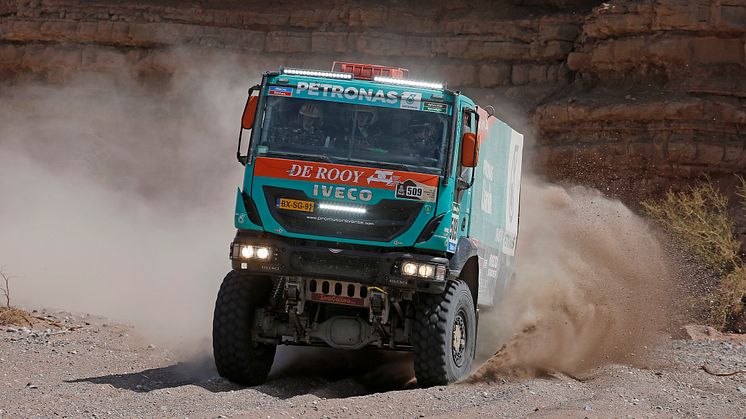 Holdlederen Gerhard De Rooy vil køre den første Iveco Powerstar.