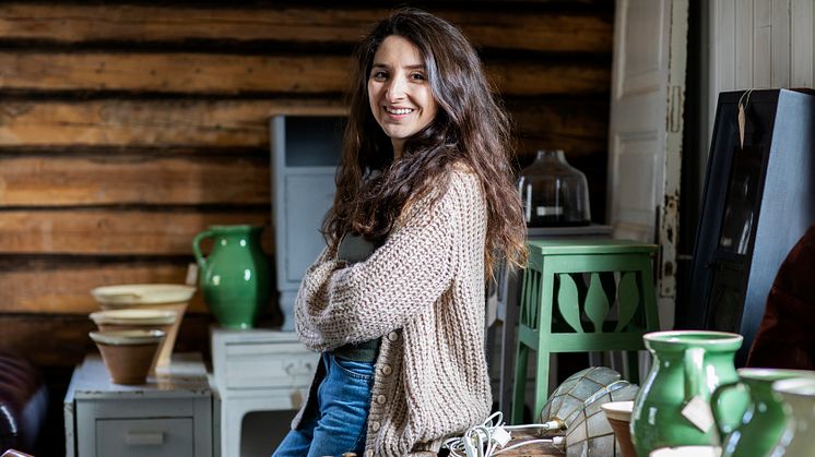  Nicole ger möbler nytt liv i en gammal bagarstuga