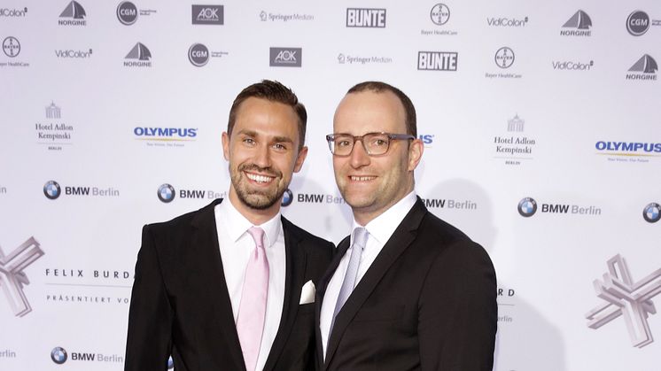 Bundesgesundheitsminister Jens Spahn mit Ehemann Daniel Funke 