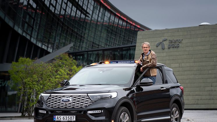 Nærmere 250 nye basestasjoner planlegges utbygd landet rundt for å møte hverdagen uten kobbernett, forteller dekningsdirektør Bjørn Amundsen i Telenor Norge. Foto: Martin Fjellanger.