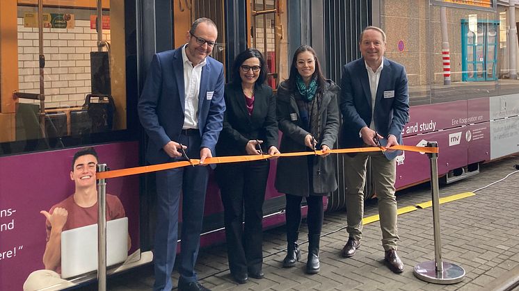 Drive and Study: Feierliche Einweihung der HdWM Straßenbahn im Rahmen der Kooperation zwischen rnv und HdWM