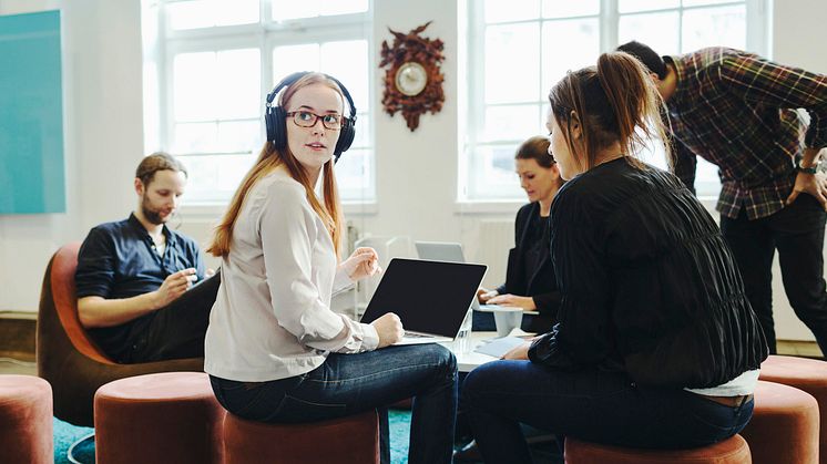 Svenskar hamstrar på IT-prylar
