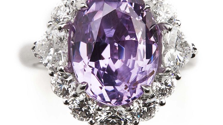 WIN: A Ceylon sapphire and diamond ring