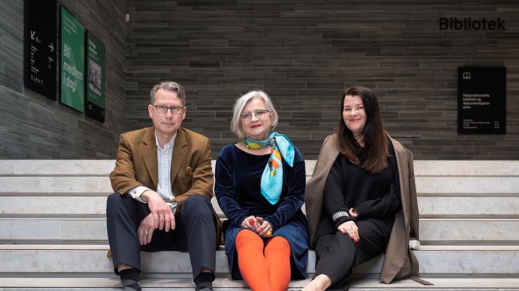 F.v Seniorkurator Knut Astrup Bull, juryleder og seniorkurator Denise Hagströmer, og kurator Hanne Eide fra Nasjonalmuseet. (foto: Ina Wesenberg/Nasjonalmuseet)