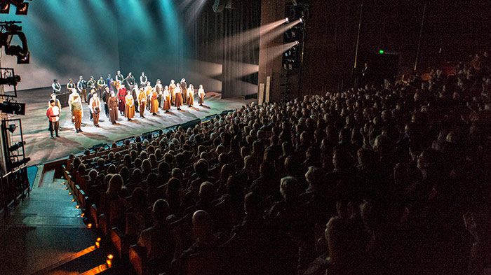 Skodespelarar ved Det Norske Teatret har meir helgefri enn tidlegare