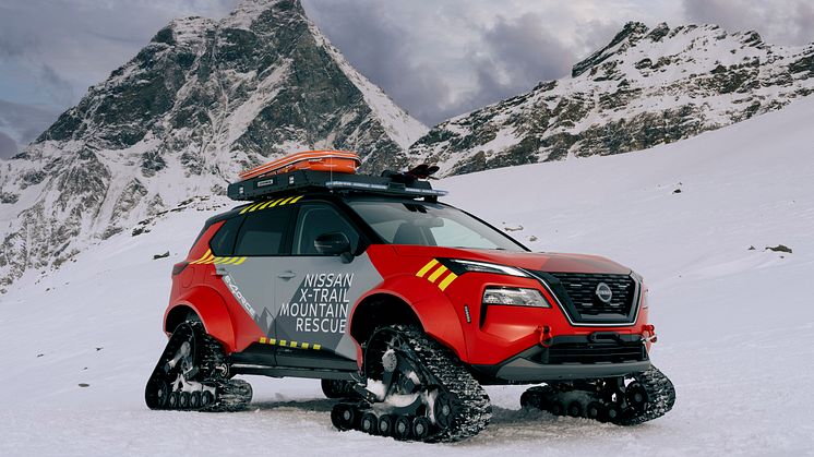 Nissan X-Trail Mountain Rescue der hjulene er byttet ut med beltedrift