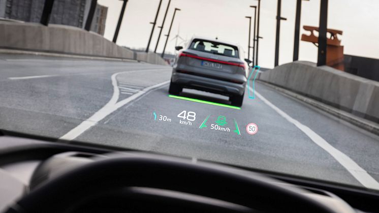 Audi Q4 e-tron med augmented reality head up-display14.jpg