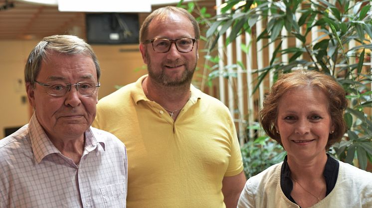 Den styrande majoriteten bestående av Socialdemokraterna, Moderaterna och Liberalerna, här representerad av, från vänster, Sven-Olov Wallin (L), Johan Andersson (S) och Catharina Malmborg (M).