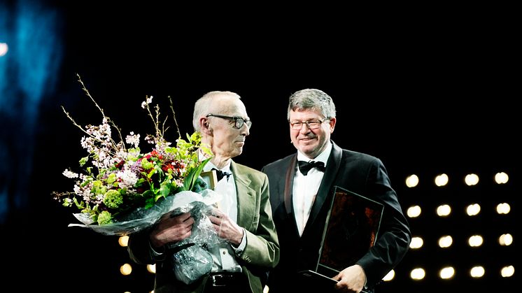 Klaus Hoffmeyer modtog Bikubens Hæderspris 2013