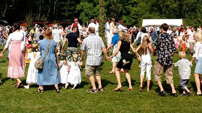 Midsommar på Fredriksdal – En kär tradition