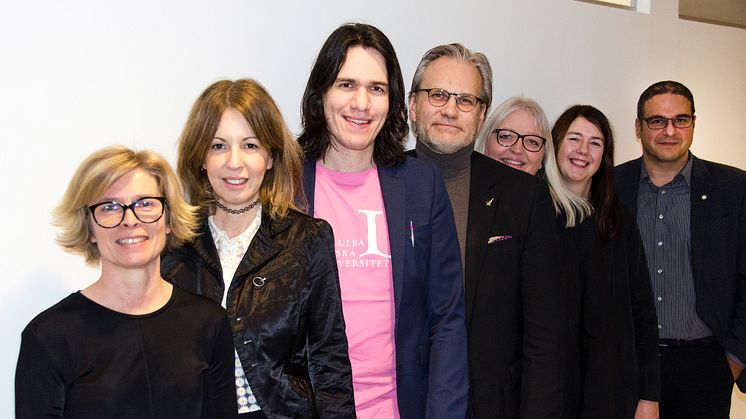 Luleå tekniska universitets rektor Birgitta Bergvall-Kåreborn samt forskare Foteini Liwicki, Marcus Liwicki, Michael Nilsson (projektledare), Anna Ståhlbröst, Sabine Mayer och George Nikolakopoulos.