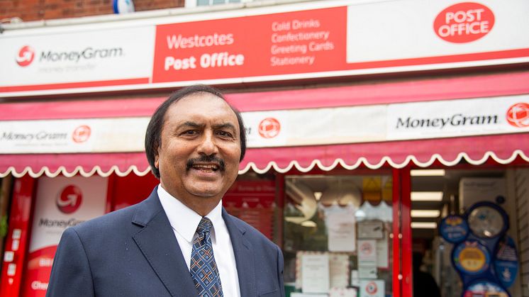 Leicester Postmaster Hemandra ‘H’ Hindocha celebrates 40 years’ Post Office service