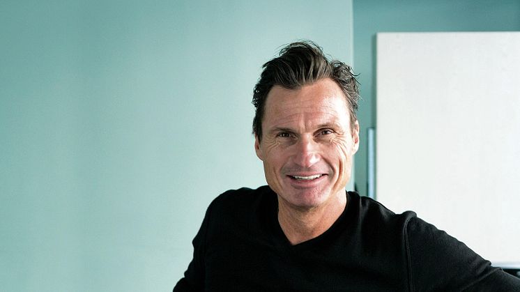 Petter Stordalen tilldelades under onsdagskvällen ett mångfaldspris där han vann kategorin "Årets förebild". Bild: Nordic Choice Hotels.