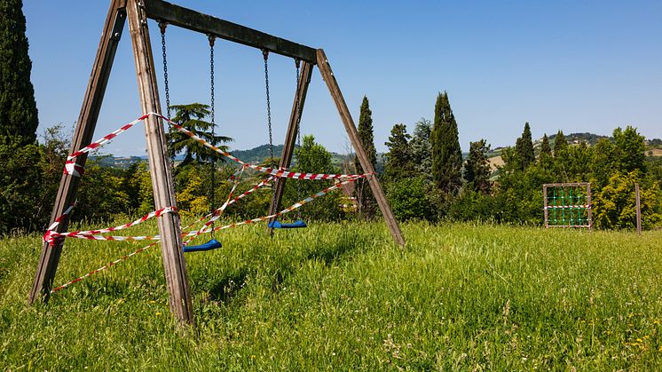 Nu ska Dalarnas lekplatser tillsynas och bli säkrare! Foto: Paolo d'Andrea/Unsplash