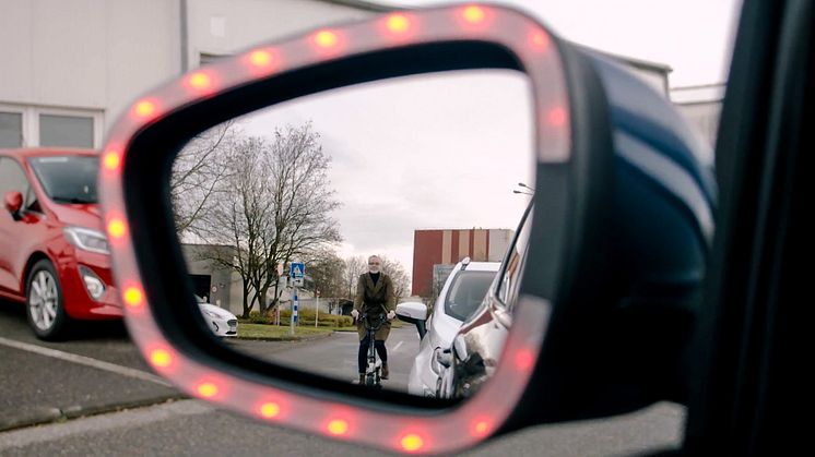 Ford har utvecklat Exit Warning, en teknik som ska hjälpa till att förhindra dörrolyckor med oskyddade trafikanter.
